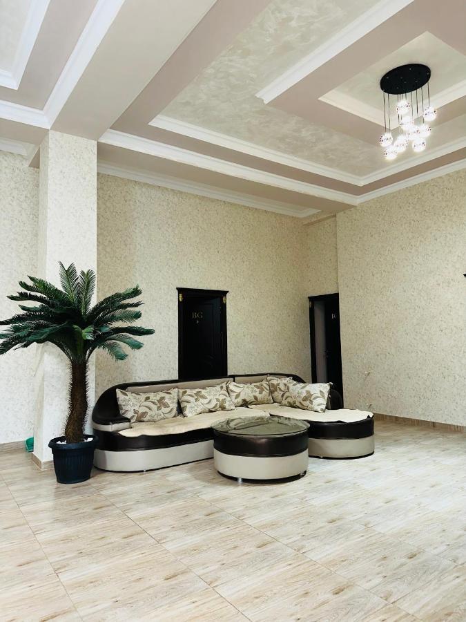 Tigran Hotel By Black & Gold Goris Exterior foto